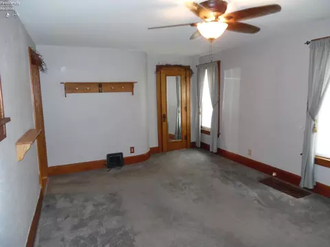 805 Clark St, Willard, OH 44890 photo 12