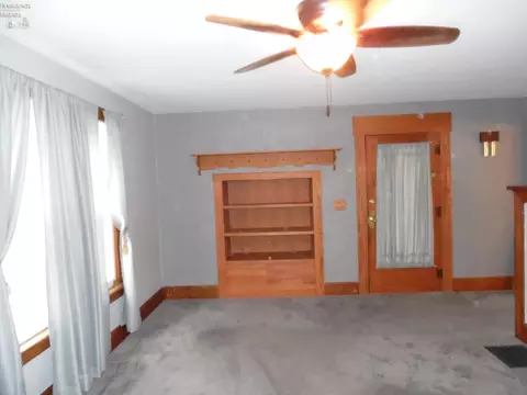 805 Clark St, Willard, OH 44890 photo 10