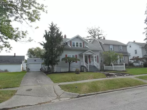 805 Clark St, Willard, OH 44890