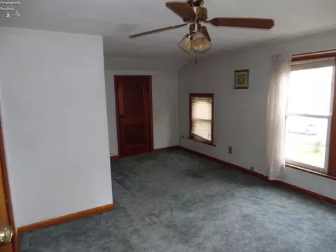 805 Clark St, Willard, OH 44890 photo 14