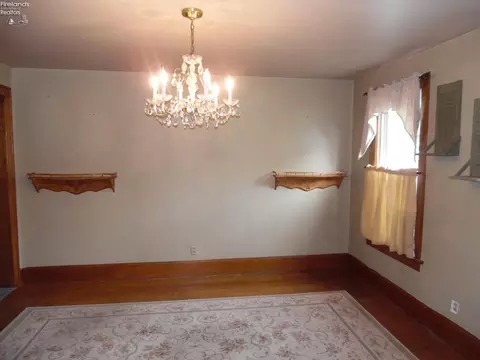 805 Clark St, Willard, OH 44890 photo 7