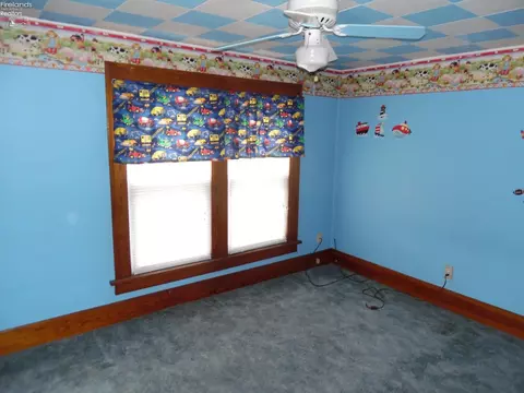 805 Clark St, Willard, OH 44890 photo 17