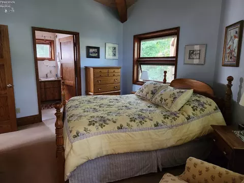 1214 Prairie St, Marblehead, OH 43440 photo 24