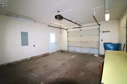 419 Brinker St, Bellevue, OH 44811 photo 12