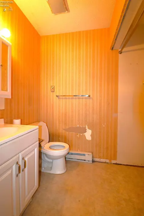 419 Brinker St, Bellevue, OH 44811 photo 7