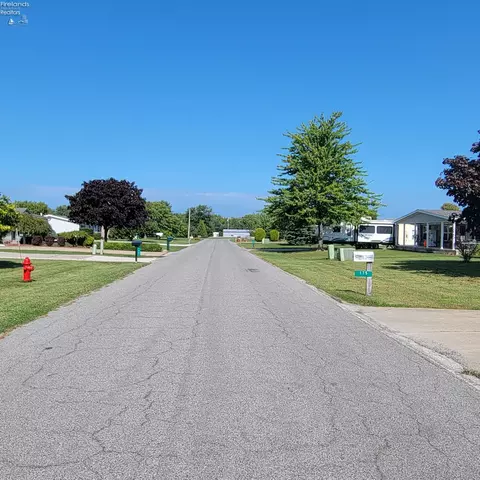 191 S Springcrest Dr, Marblehead, OH 43440 photo 2