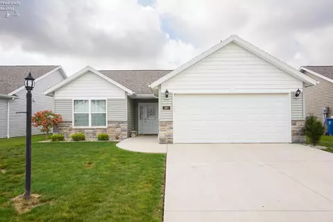 227 Myah Dr, Fremont, OH 43420