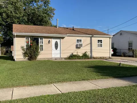 2112 Mills St, Sandusky, OH 44870
