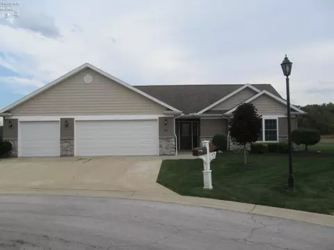 120 Kaylee Dr, Fremont, OH 43420