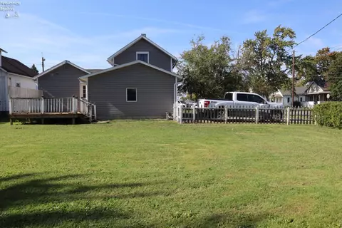 30 Baker St, Norwalk, OH 44857 photo 2