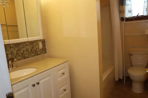 30 Baker St, Norwalk, OH 44857 photo 7