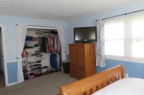 122 Robert Ave, Bellevue, OH 44811 photo 21