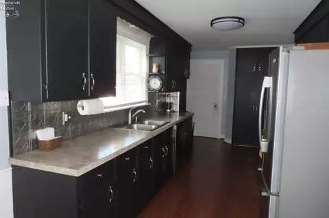 122 Robert Ave, Bellevue, OH 44811 photo 31