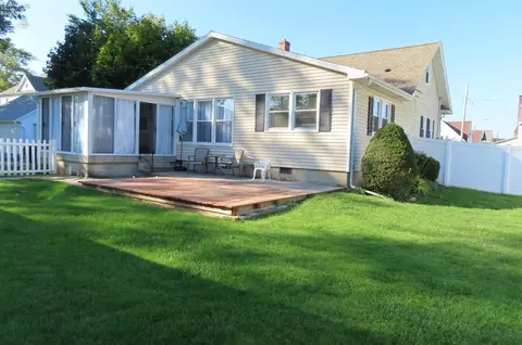 122 Robert Ave, Bellevue, OH 44811 photo 6