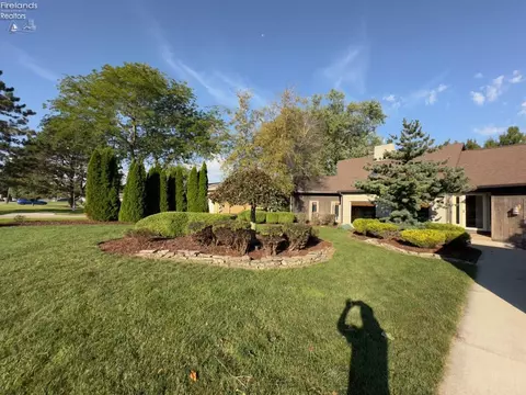 1415 E Strub Rd, Sandusky, OH 44870