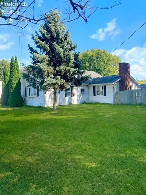 5240 State Route 101, Clyde, OH 43410 photo 3
