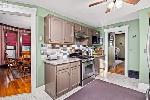 516 Center St, Huron, OH 44839 photo 4