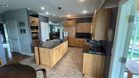 3920 Jane Ave, Huron, OH 44839 photo 13