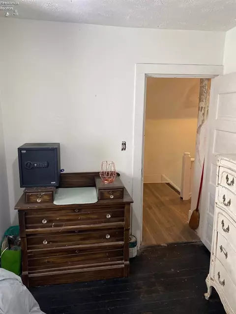 Bedroom - 1753 E 30th St, Lorain, OH 44055 photo 1 of 2