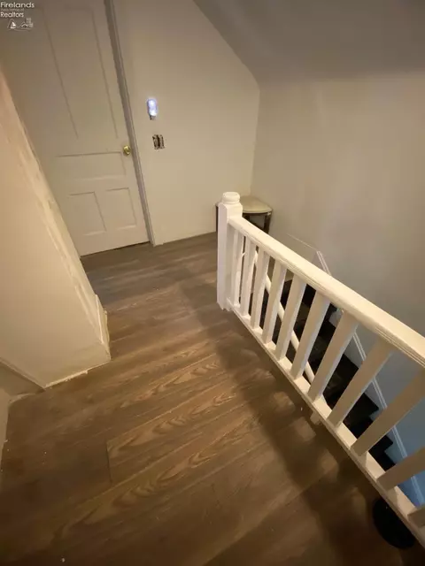 Entry Way - 1753 E 30th St, Lorain, OH 44055 photo 1 of 2