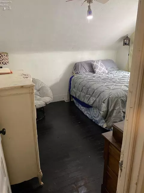 Bedroom - 1753 E 30th St, Lorain, OH 44055 photo 2 of 2