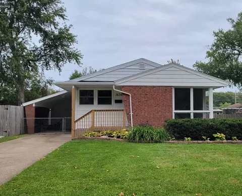 1636 Oakmont Ln, Sandusky, OH 44870
