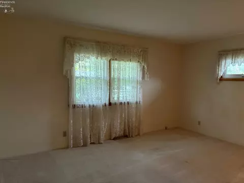 112 Bryden Rd, Tiffin, OH 44883 photo 8