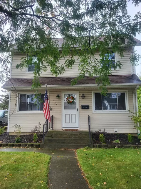 345 High St, Bellevue, OH 44811 photo 2