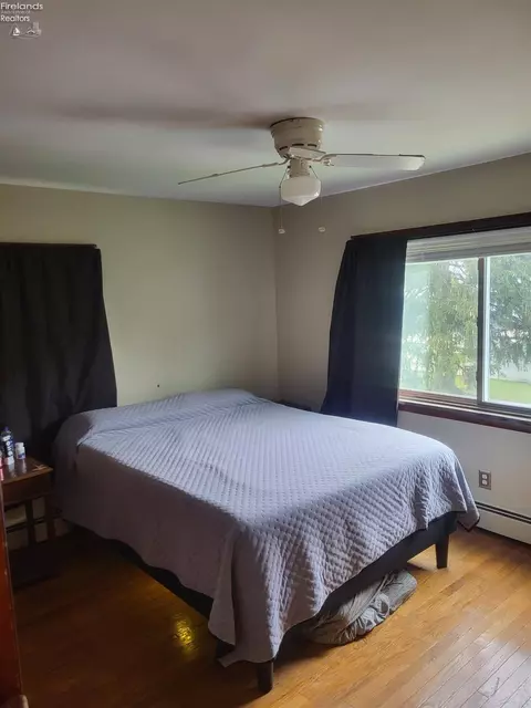 345 High St, Bellevue, OH 44811 photo 12