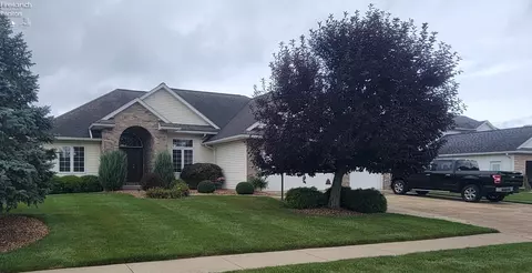 217 Kimberly Ln, Clyde, OH 43410