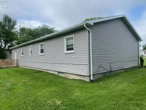 3144 Washburn Rd, Willard, OH 44890 photo 4