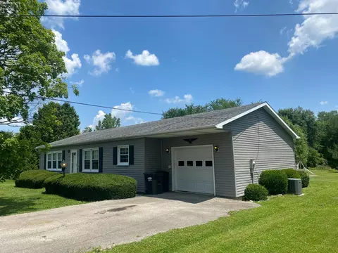 3144 Washburn Rd, Willard, OH 44890 photo 1