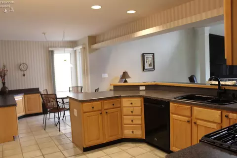509 Riverside Dr, Huron, OH 44839 photo 5
