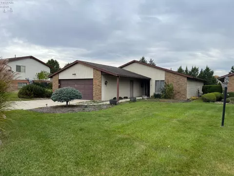 769 S Conwell Ave, Willard, OH 44890