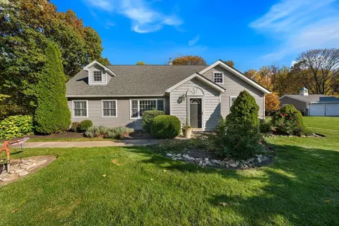 3801 N Stonehenge Rd, Port Clinton, OH 43452