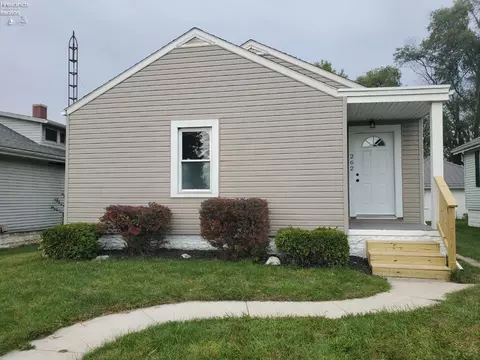 262 1st Ave, Tiffin, OH 44883
