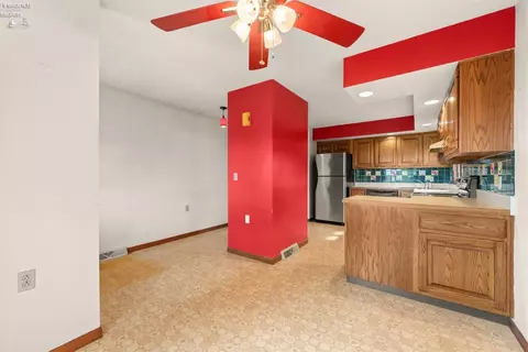 716 Martha Dr, Huron, OH 44839 photo 7
