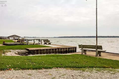 8884 E Bayshore Rd #3, Marblehead, OH 43440 photo 5