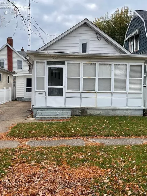 1325 Vine St, Sandusky, OH 44870