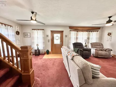 403 Moore Ave, Bellevue, OH 44811 photo 11