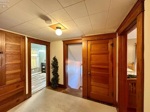 403 Moore Ave, Bellevue, OH 44811 photo 22