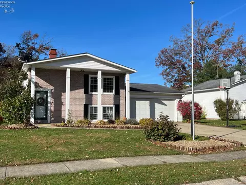752 Regina, Vermilion, OH 44089
