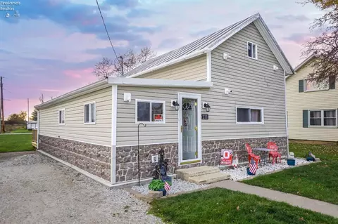 211 Elm St, Bettsville, OH 44815