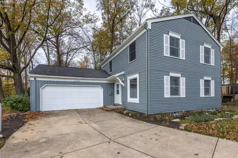 27095 Sleepy Hollow Dr, Westlake, OH 44145
