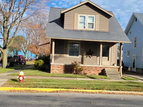 2123 W Monroe St, Sandusky, OH 44870