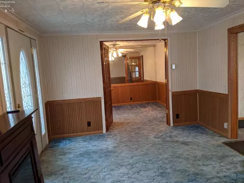 414 Ames St, Clyde, OH 43410 photo 4
