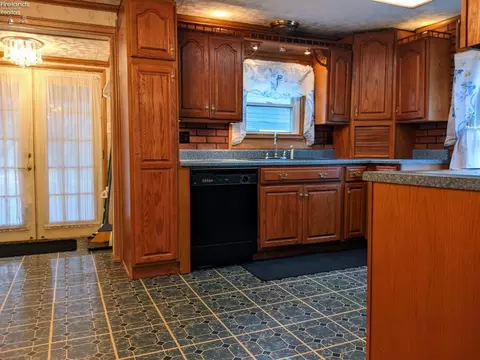 414 Ames St, Clyde, OH 43410 photo 12