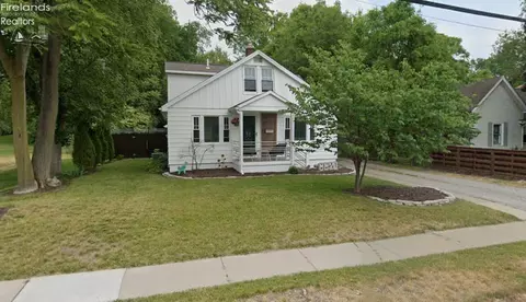 6620 Brint Rd, Sylvania, OH 43560