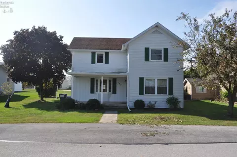 142 North St, Helena, OH 43435