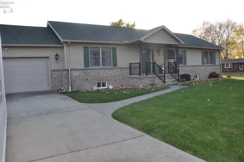 2037 Victor St, Fremont, OH 43420